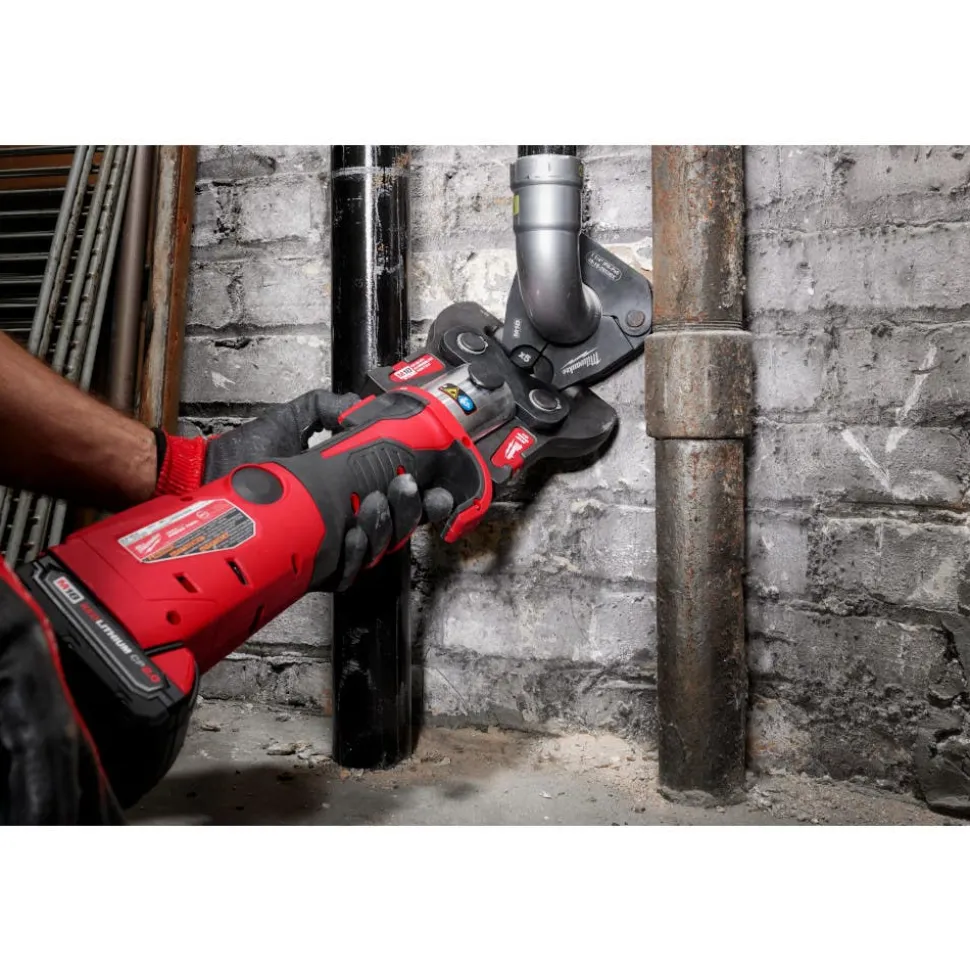 Milwaukee 4" IPS-P Black Pipe Pivoting Press Ring for M18 FORCE LOGIC Long Throw Press Tool 49-16-2658BX