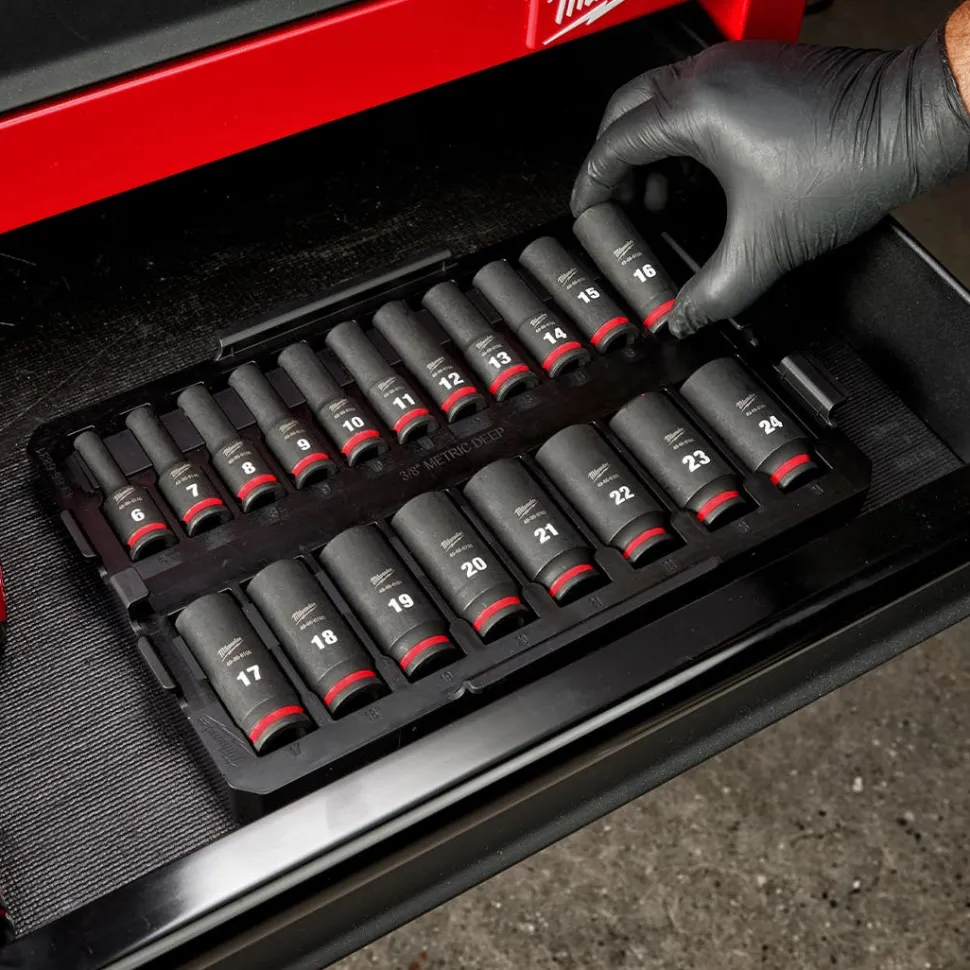 Milwaukee 19 Piece SHOCKWAVE Impact Duty 3/8" Drive Metric PACKOUT Deep Socket Tray Set 49-66-6816