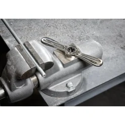 Milwaukee M5-0.80 mm 1-Inch Hex Threading Die 49-57-5329