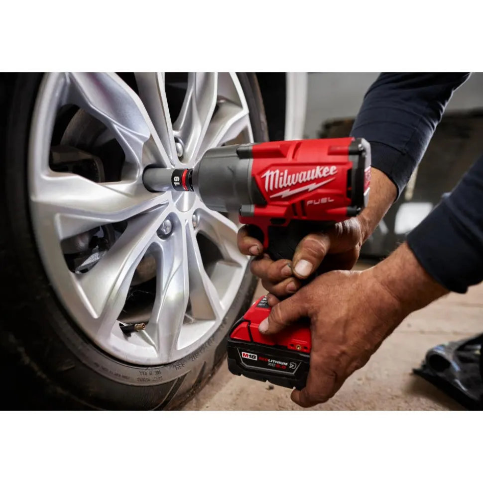 Milwaukee SHOCKWAVE Impact Duty 1/2" Drive 7/8" SAE Lug Nut Wheel Socket 49-66-7812