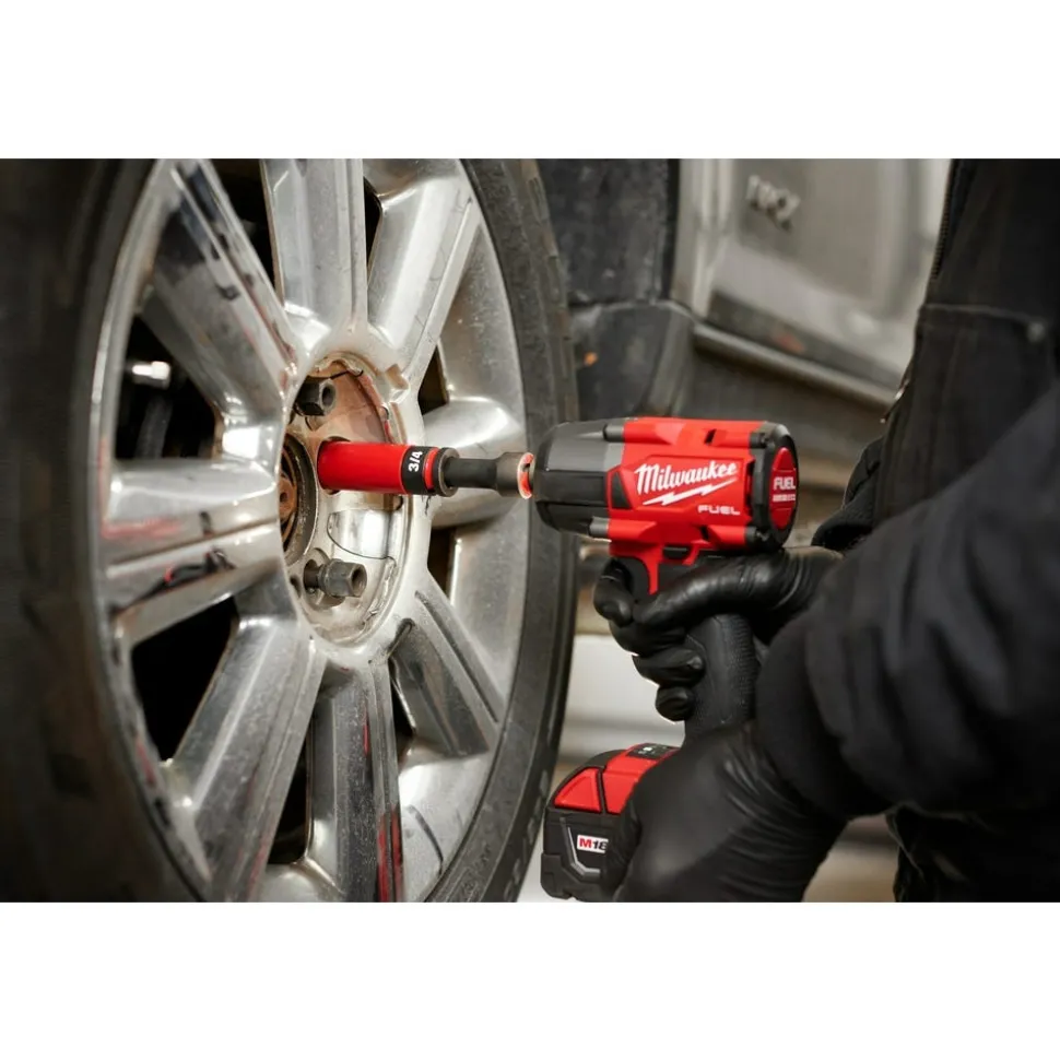 Milwaukee SHOCKWAVE Impact Duty 1/2" Drive 17MM Metric Lug Nut Wheel Socket 49-66-7802